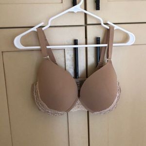 Listing for 2x of the exact same Soma 36D Memorable